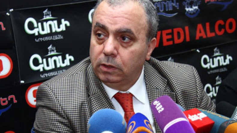 Кандидаты армении. Ректор епн Ереван новый. Ереван кандидаты медицинских наук.
