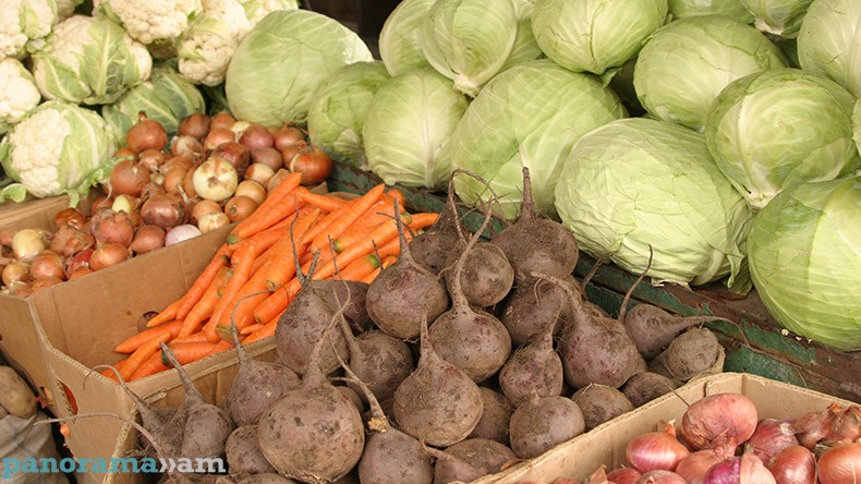 Сколько можно вывозить из армении. Армянские фрукты и овощи. Хранящиеся овощи и плоды. Длительное хранение овощей. Продукты Армении.